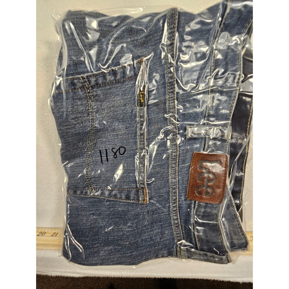 Lee Relaxed Fit Mens Jeans 52x30 Blue Denim Straight Leg Stretch 2106439 - Picture 10 of 10